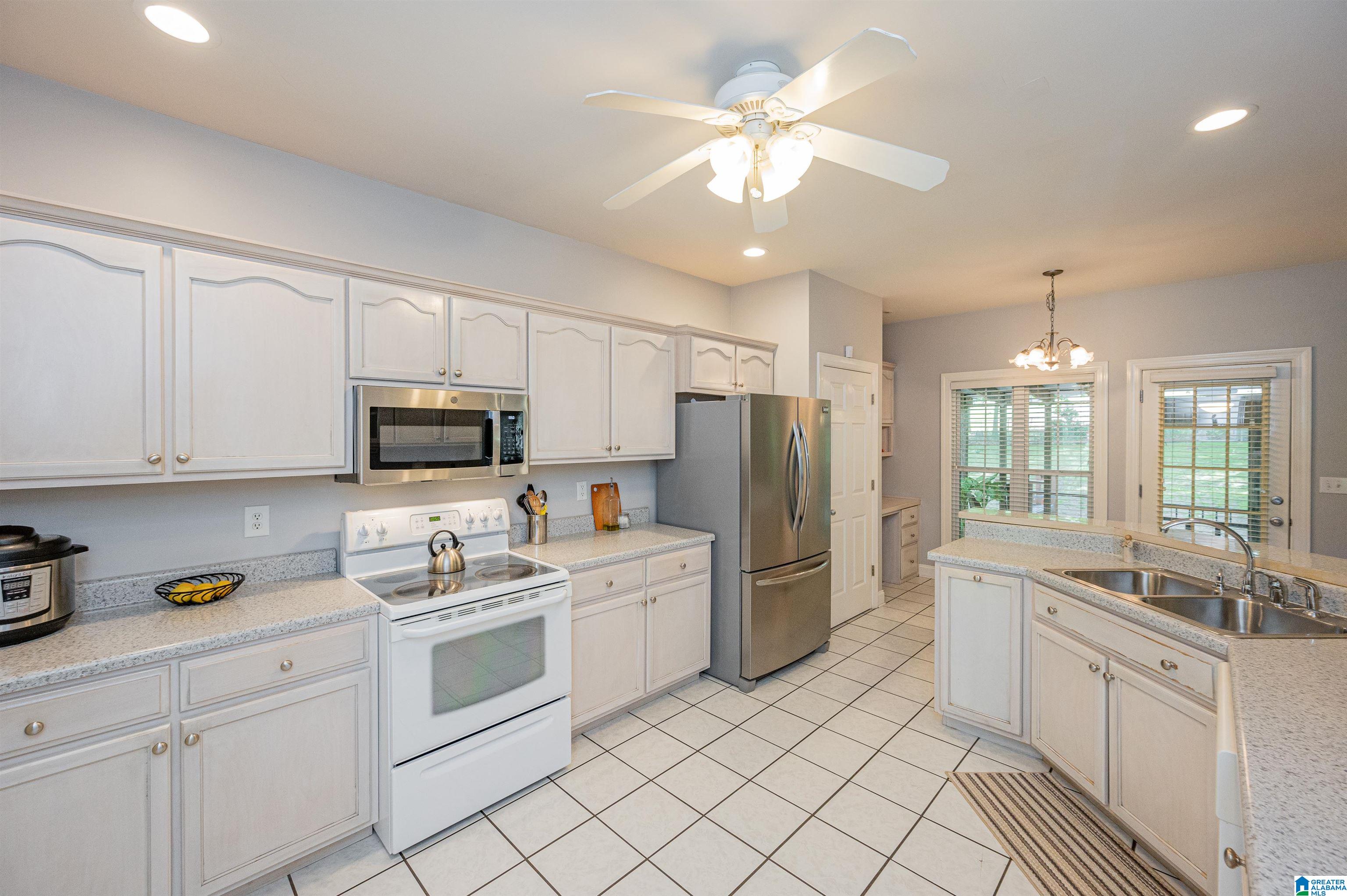 508 Hayfield Loop Dora, AL 35062 - Photo 15 of 42