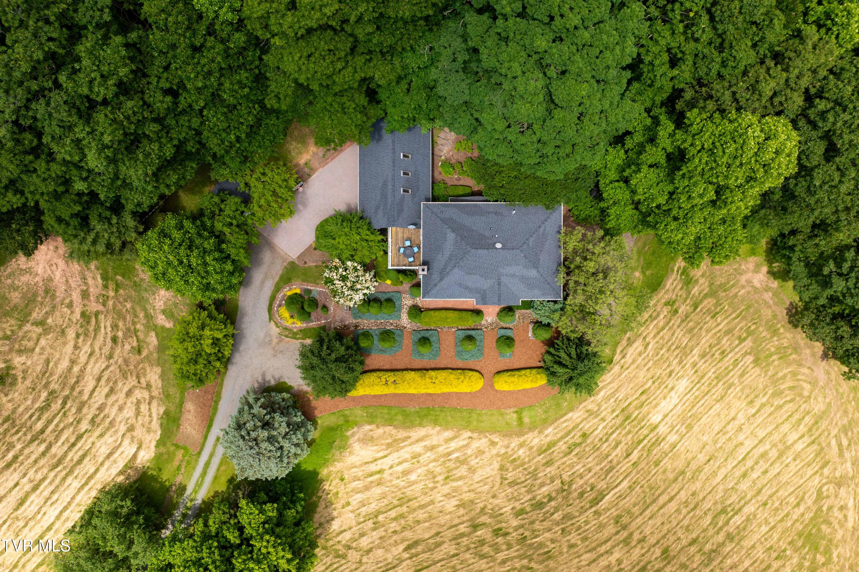 736 Ragan Road Trade, TN 37691 - Photo 36 of 40 RBV - 736 Ragan-35