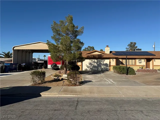 $630,000 | 120 East Country Club Drive, Henderson, NV 89015