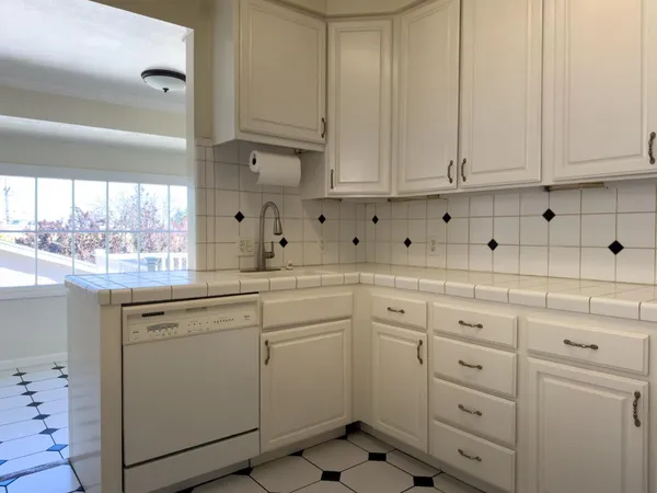 $5,600 | 364 Cypress Avenue, San Bruno, CA 94066