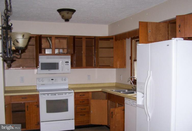 1512 Ridge Road Whiteford, MD 21160 - Photo 14 of 15 Kitchen