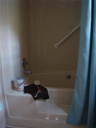 47 Longboat Road Wareham, MA 02576 - Photo 14 of 21 Gallery Image 14