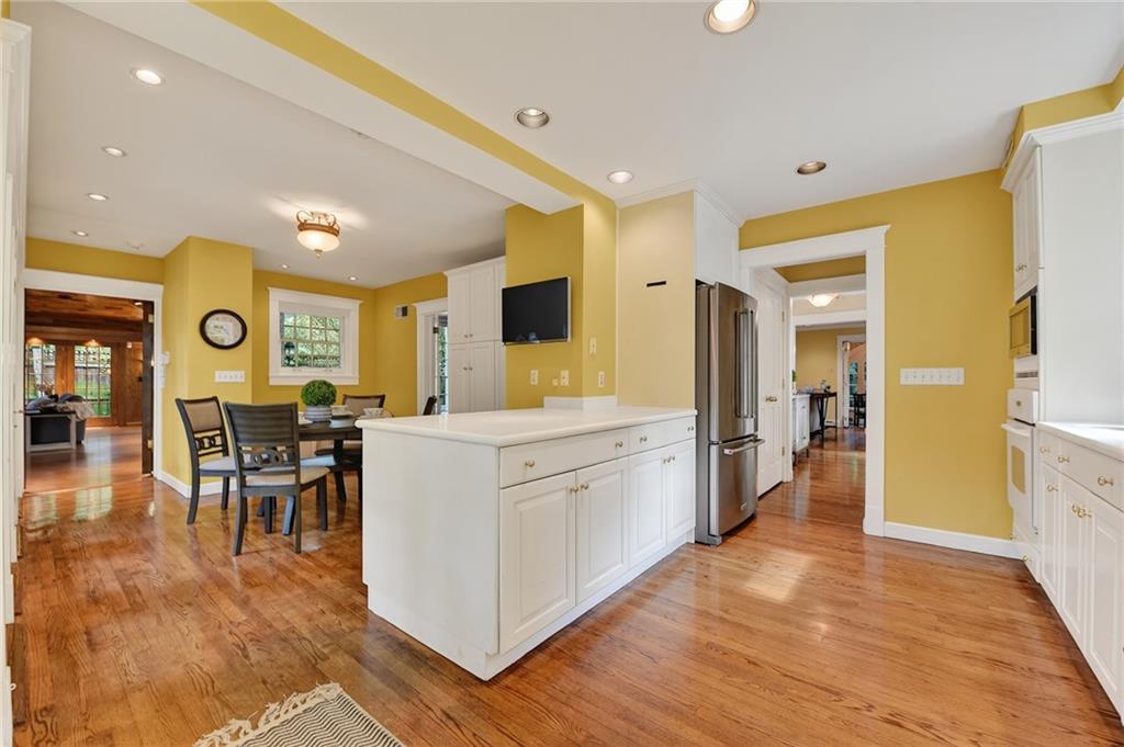 6699 Kinsman Road Pittsburgh, PA 15217 - Photo 14 of 50