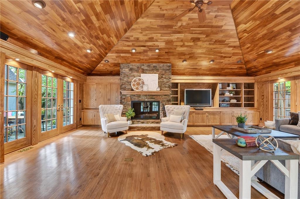 6699 Kinsman Road Pittsburgh, PA 15217 - Photo 20 of 50