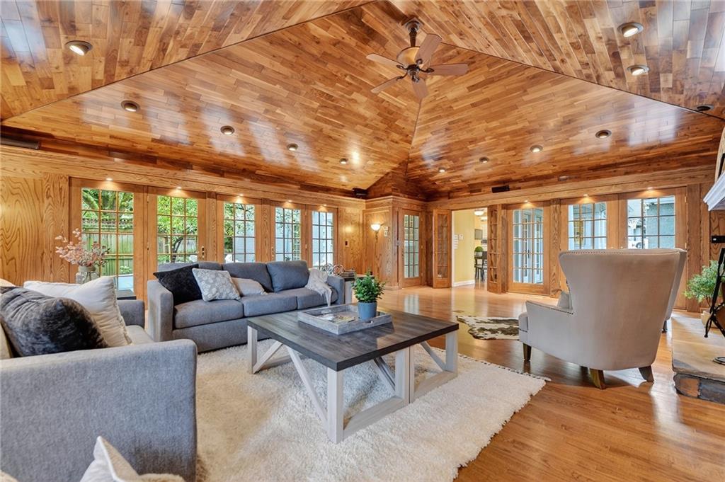 6699 Kinsman Road Pittsburgh, PA 15217 - Photo 24 of 50