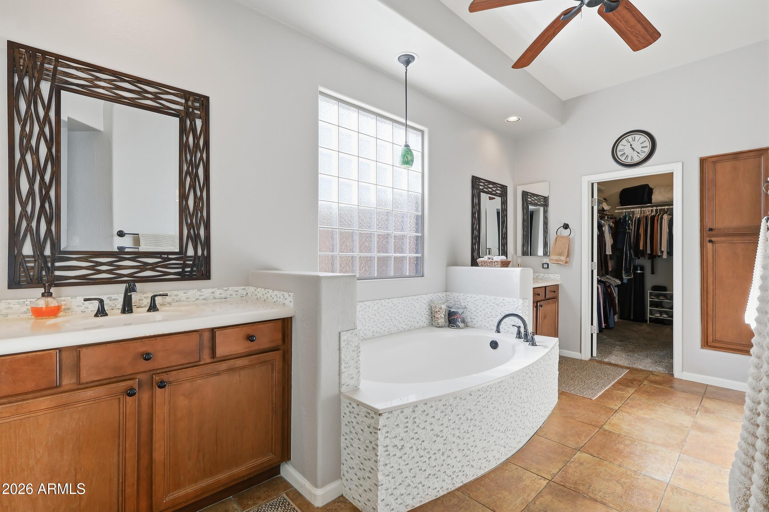 2537 South Santa Rita Way Chandler, AZ 85286 - Photo 18 of 45 Primary Bathroom