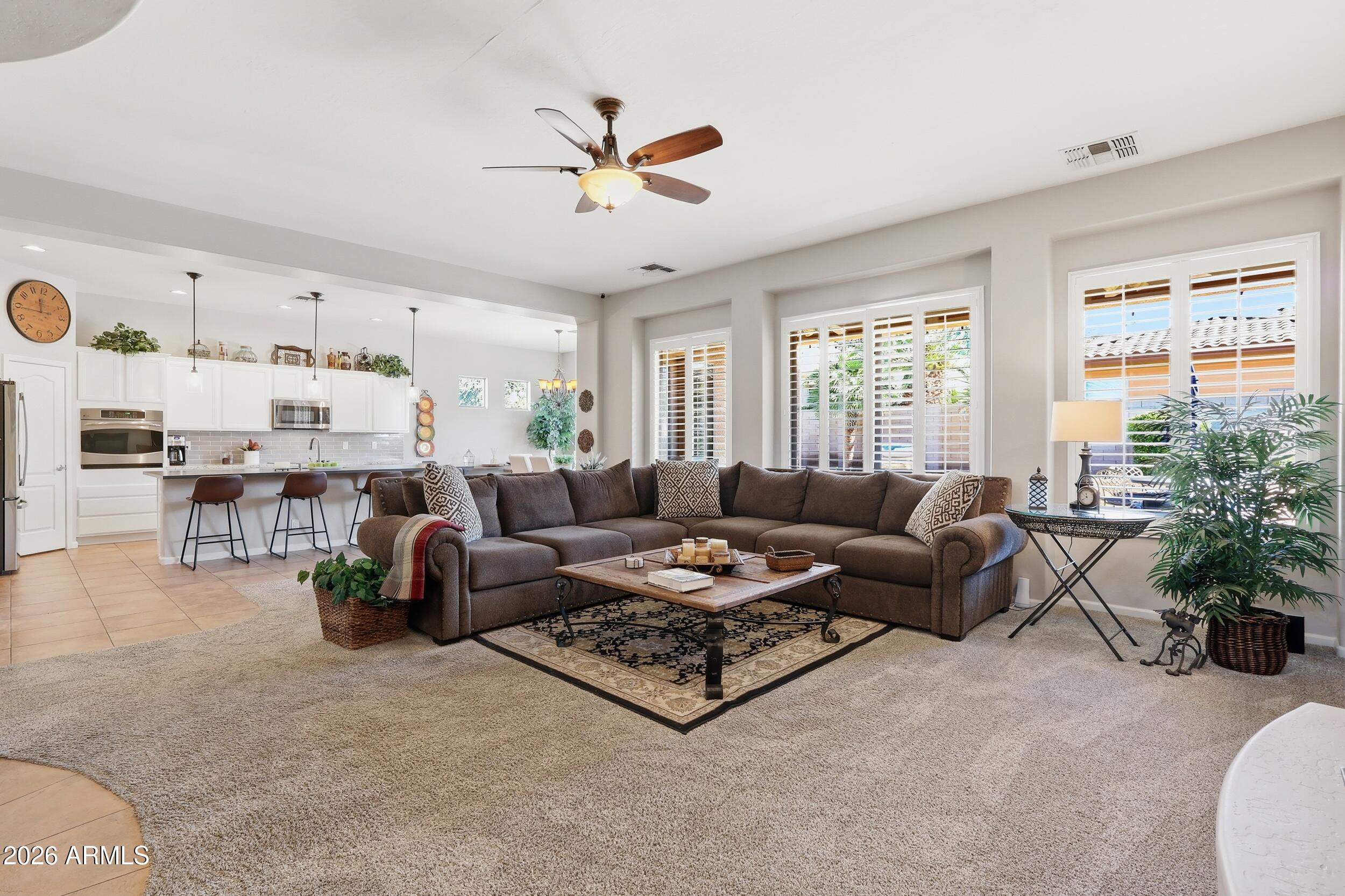 2537 South Santa Rita Way Chandler, AZ 85286 - Photo 6 of 45 Living Room