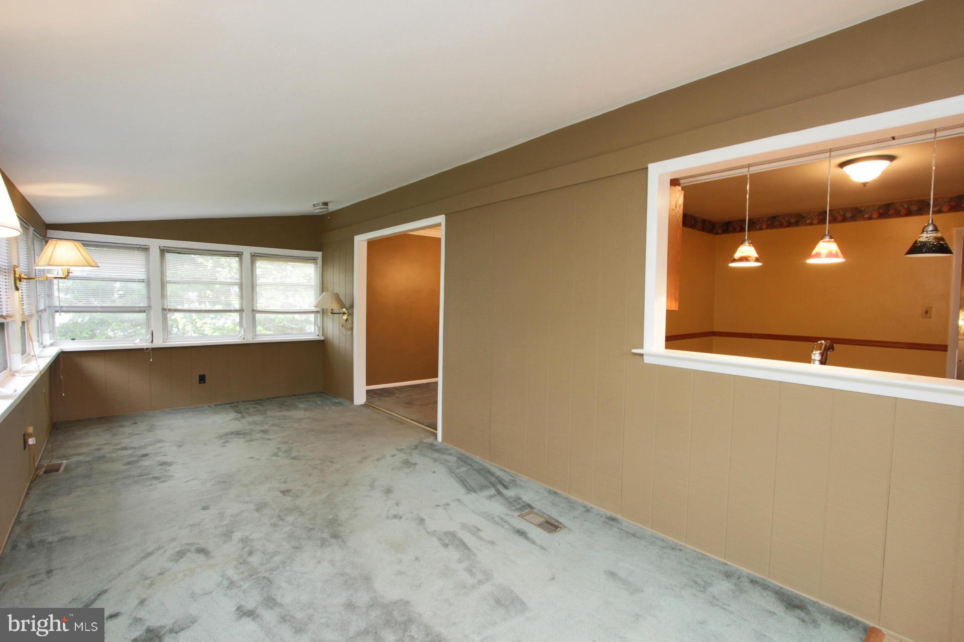 8014 Yellowstone Road Kingsville, MD 21087 - Photo 10 of 30 Sunroom