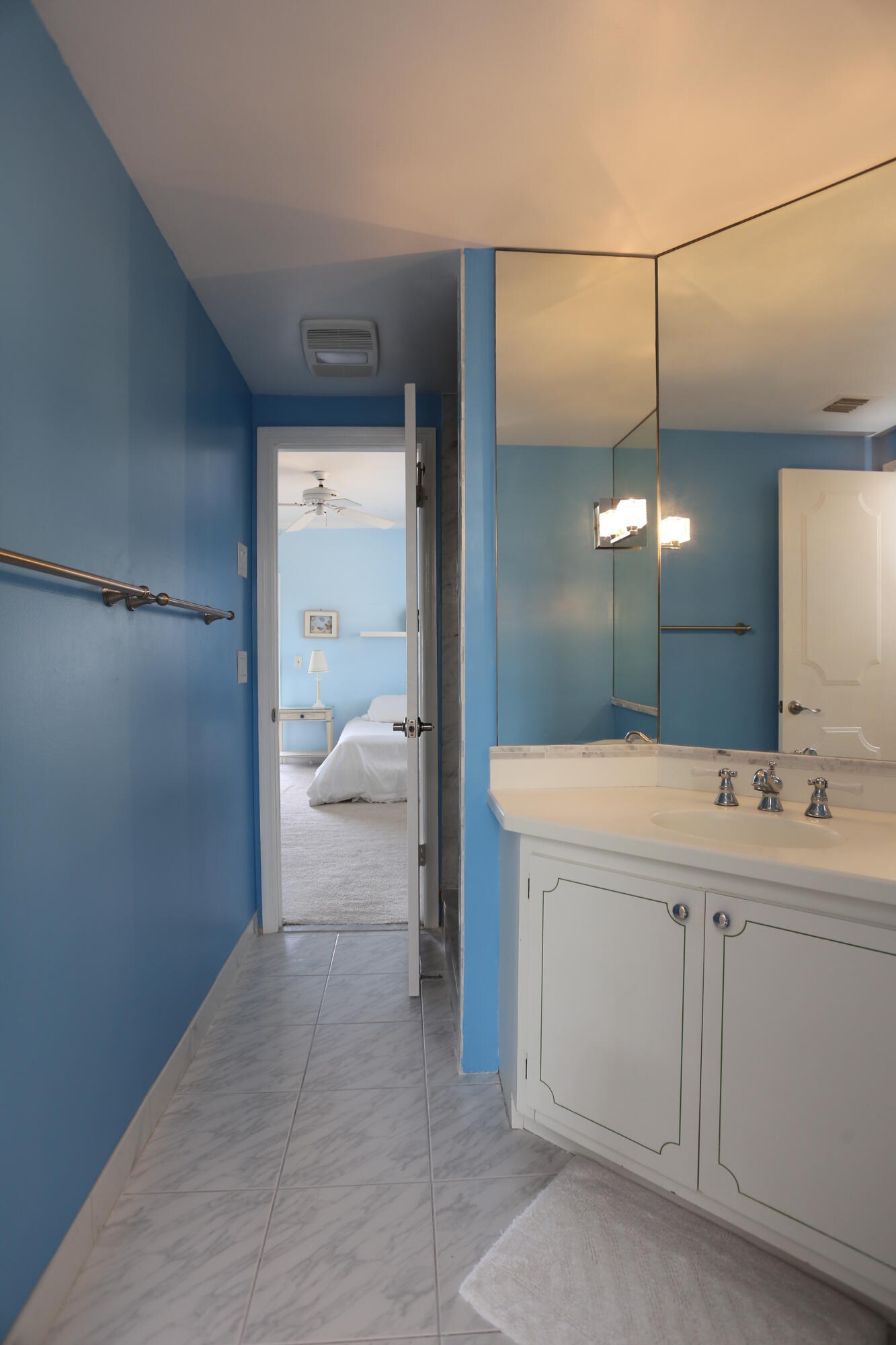 200 Little Club Road, Unit 7 Gulf Stream, FL 33483 - Photo 16 of 22 BATHROOM 2...