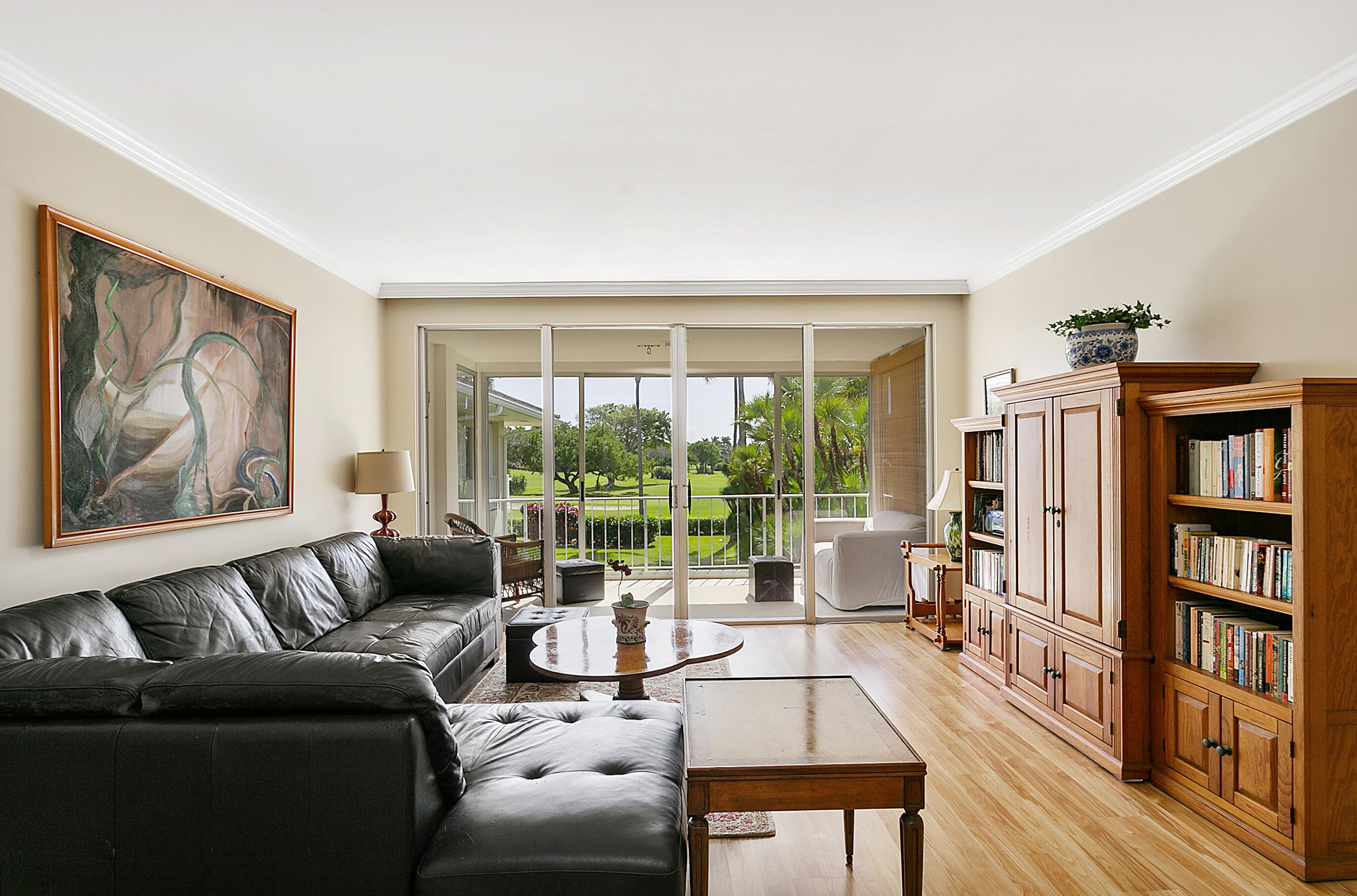 200 Little Club Road, Unit 7 Gulf Stream, FL 33483 - Photo 4 of 22 SPACIOUS GREAT ROOM WITH GOLF VIEWS...