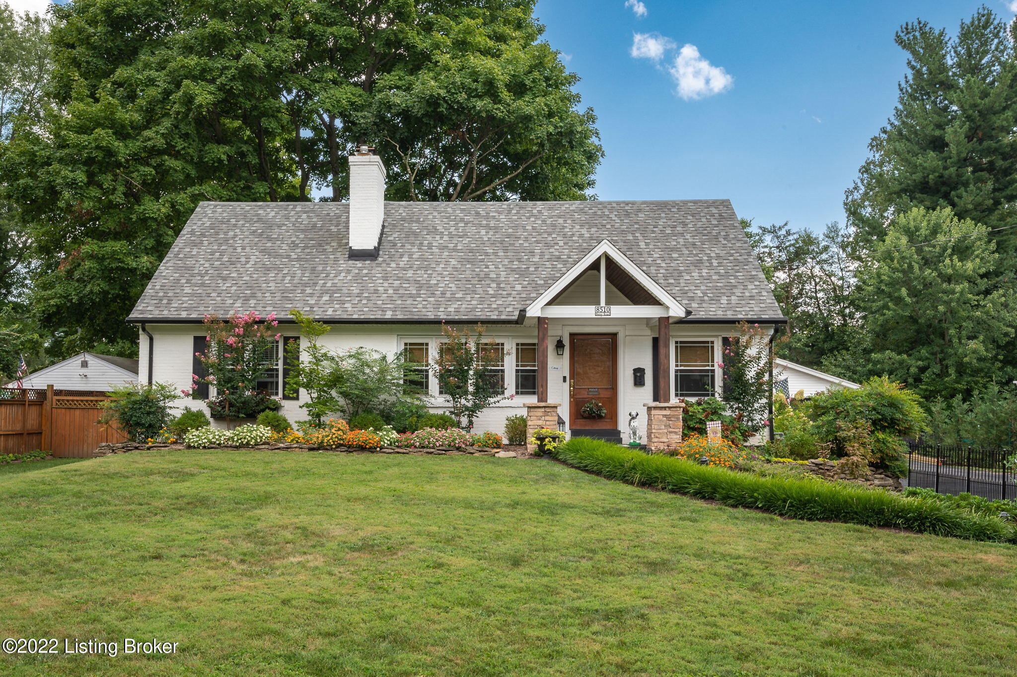 8510 Perry Road Louisville, KY 40222 - Photo 2 of 71 Perry Rd 8510-FCP-02