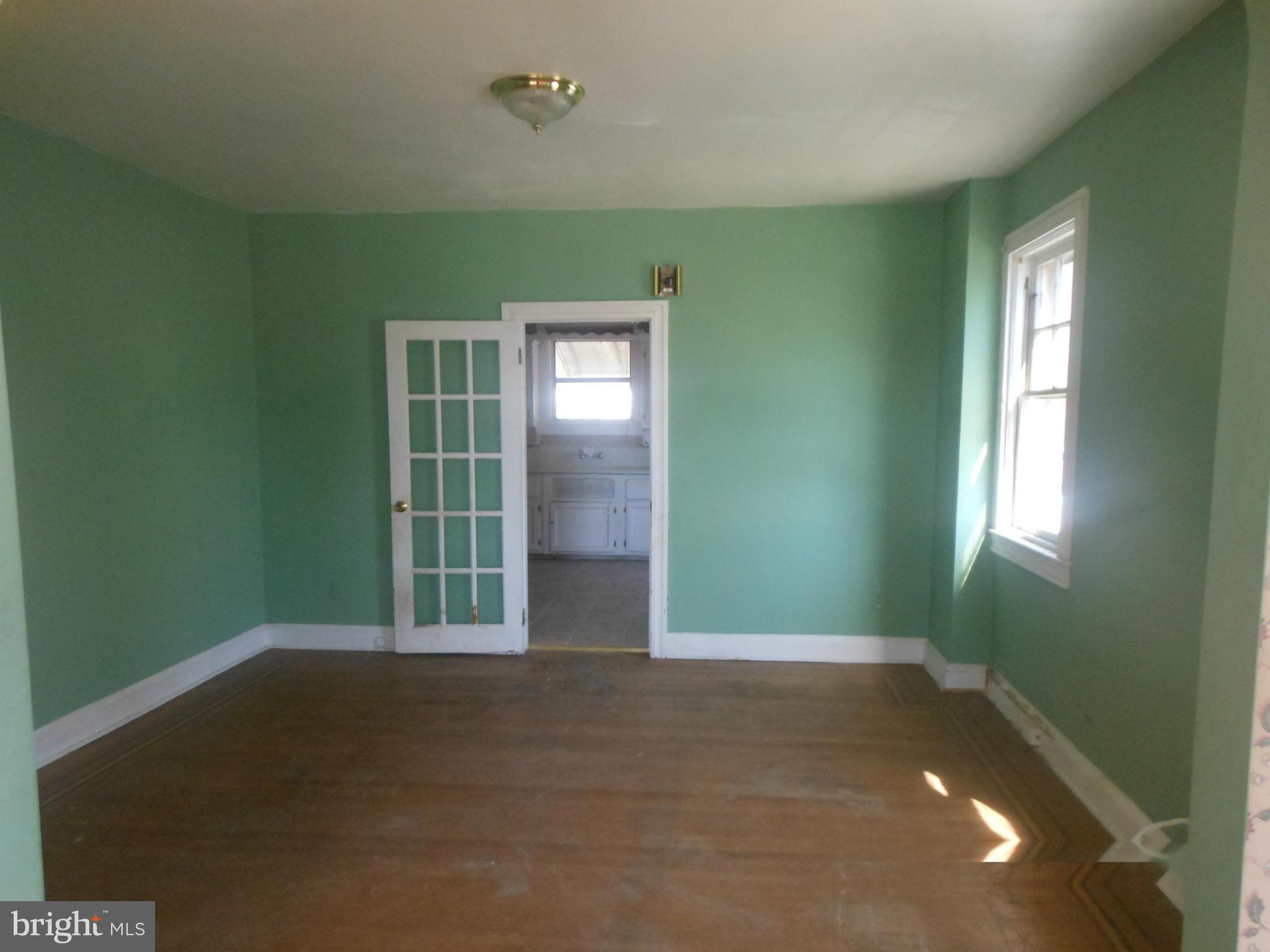 4110 Moravia Road Baltimore, MD 21206 - Photo 3 of 9 Dining Room