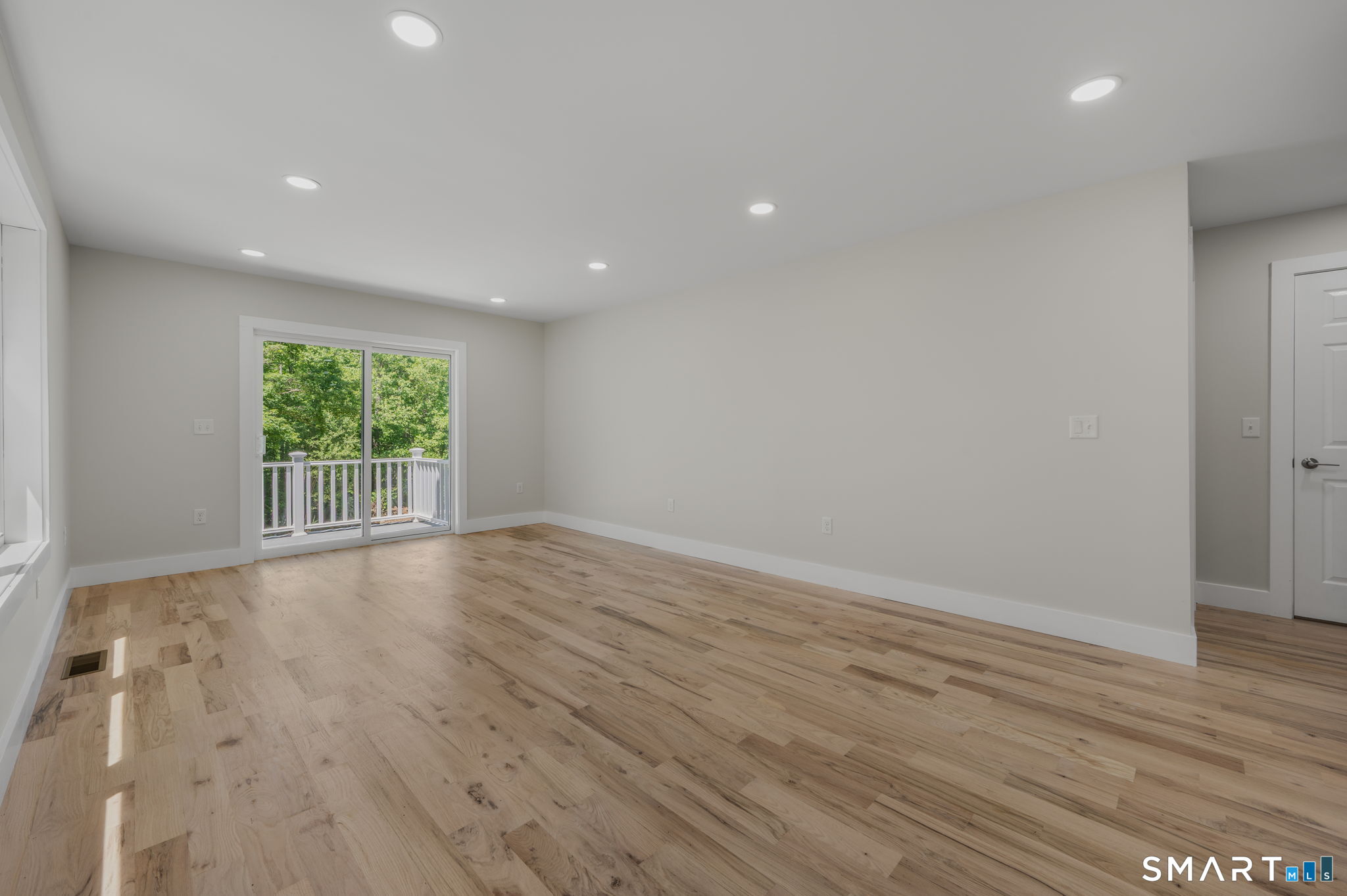 73 Cow Hill Road Clinton, CT 06413 - Photo 11 of 40