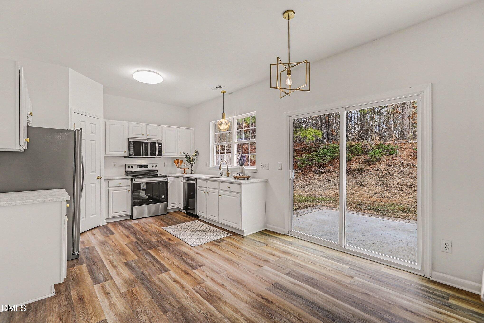 322 Willingham Road Morrisville, NC 27560 - Photo 9 of 36 009_file_3175