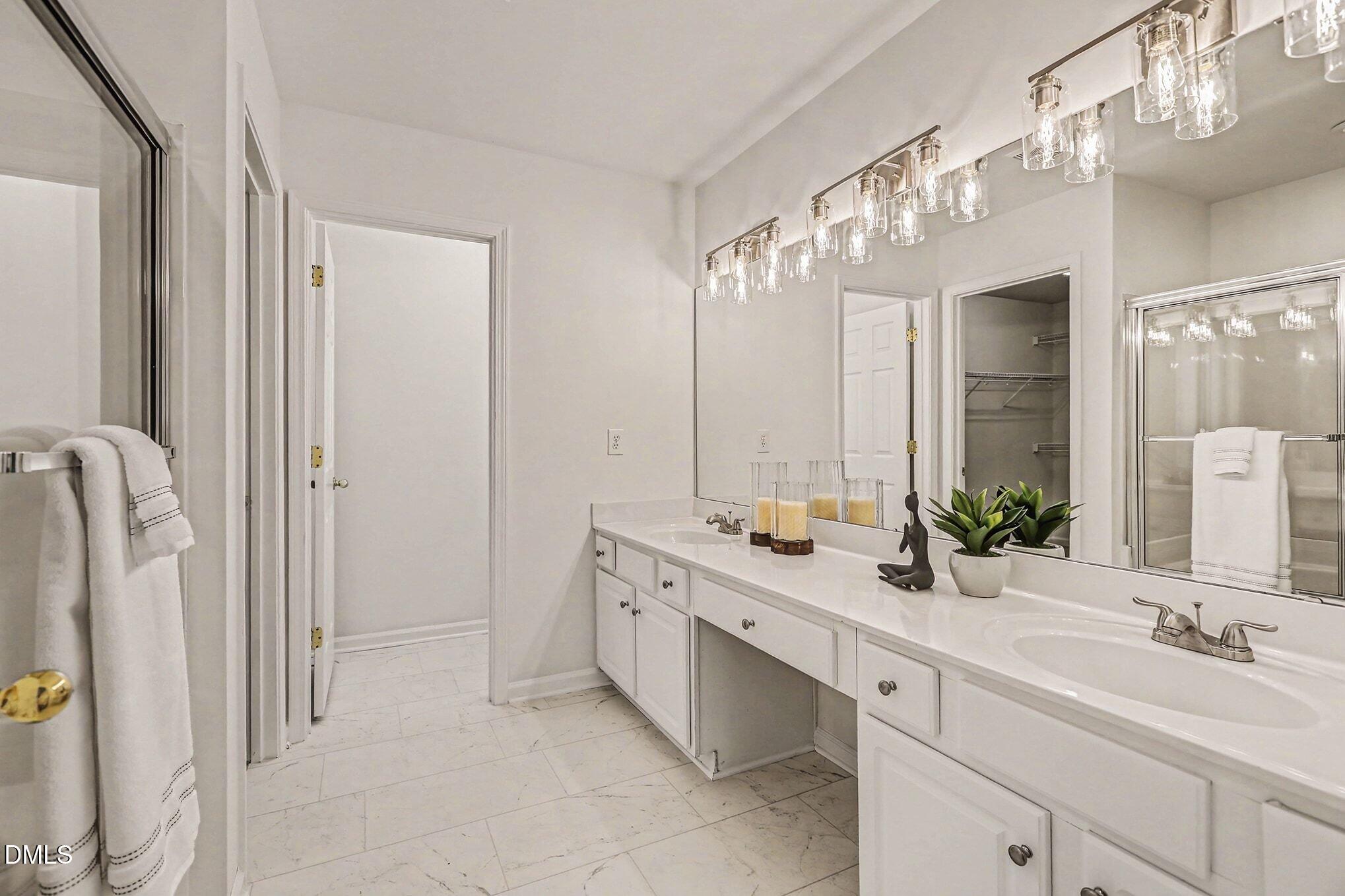 322 Willingham Road Morrisville, NC 27560 - Photo 16 of 36 017_file_5435