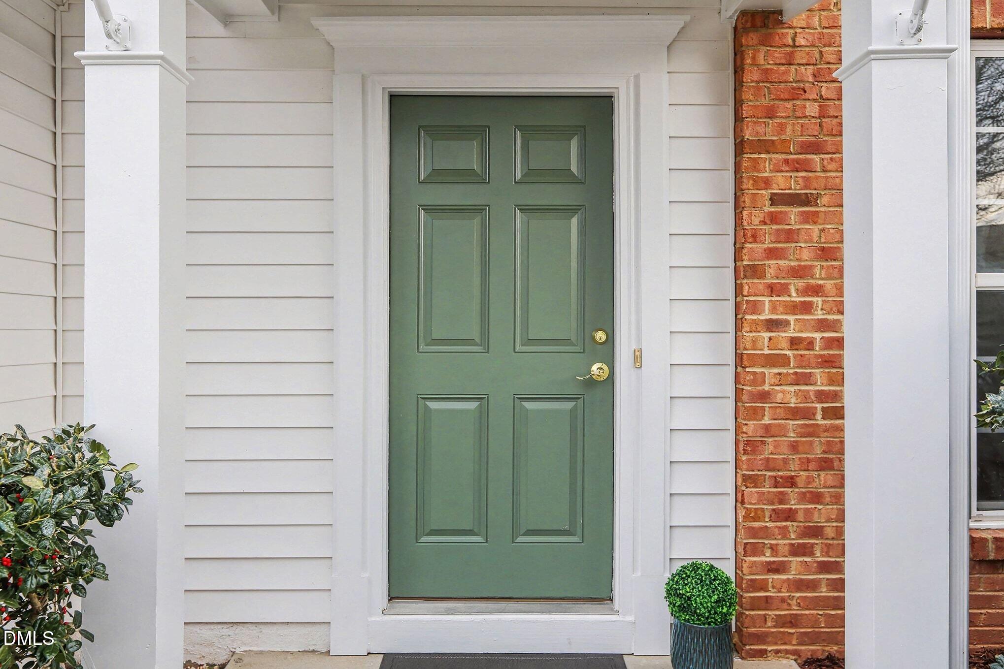 322 Willingham Road Morrisville, NC 27560 - Photo 2 of 36 004_file_8889