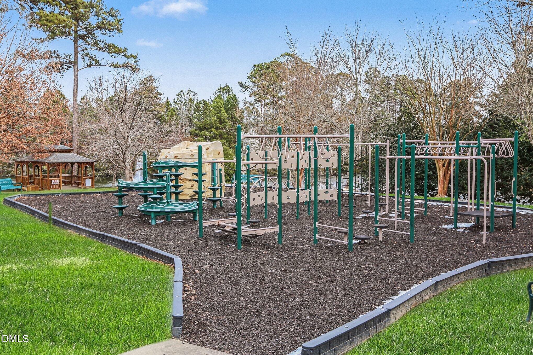 322 Willingham Road Morrisville, NC 27560 - Photo 33 of 36 034_file_3803