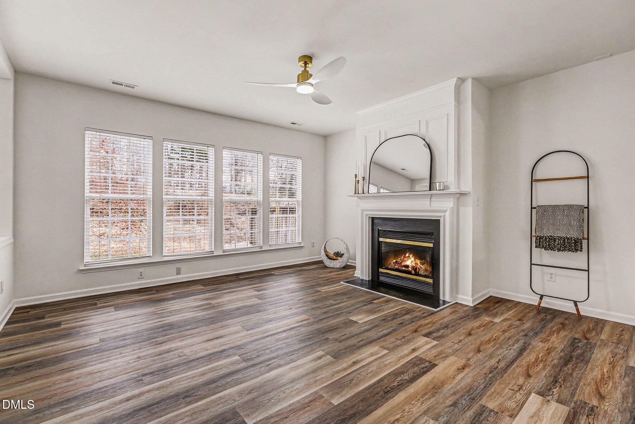 322 Willingham Road Morrisville, NC 27560 - Photo 6 of 36 006_file_5643