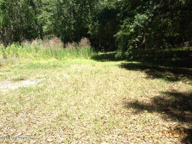 54694 Church Road Callahan, FL 32011 - Photo 16 of 22 a view of backyard with green space