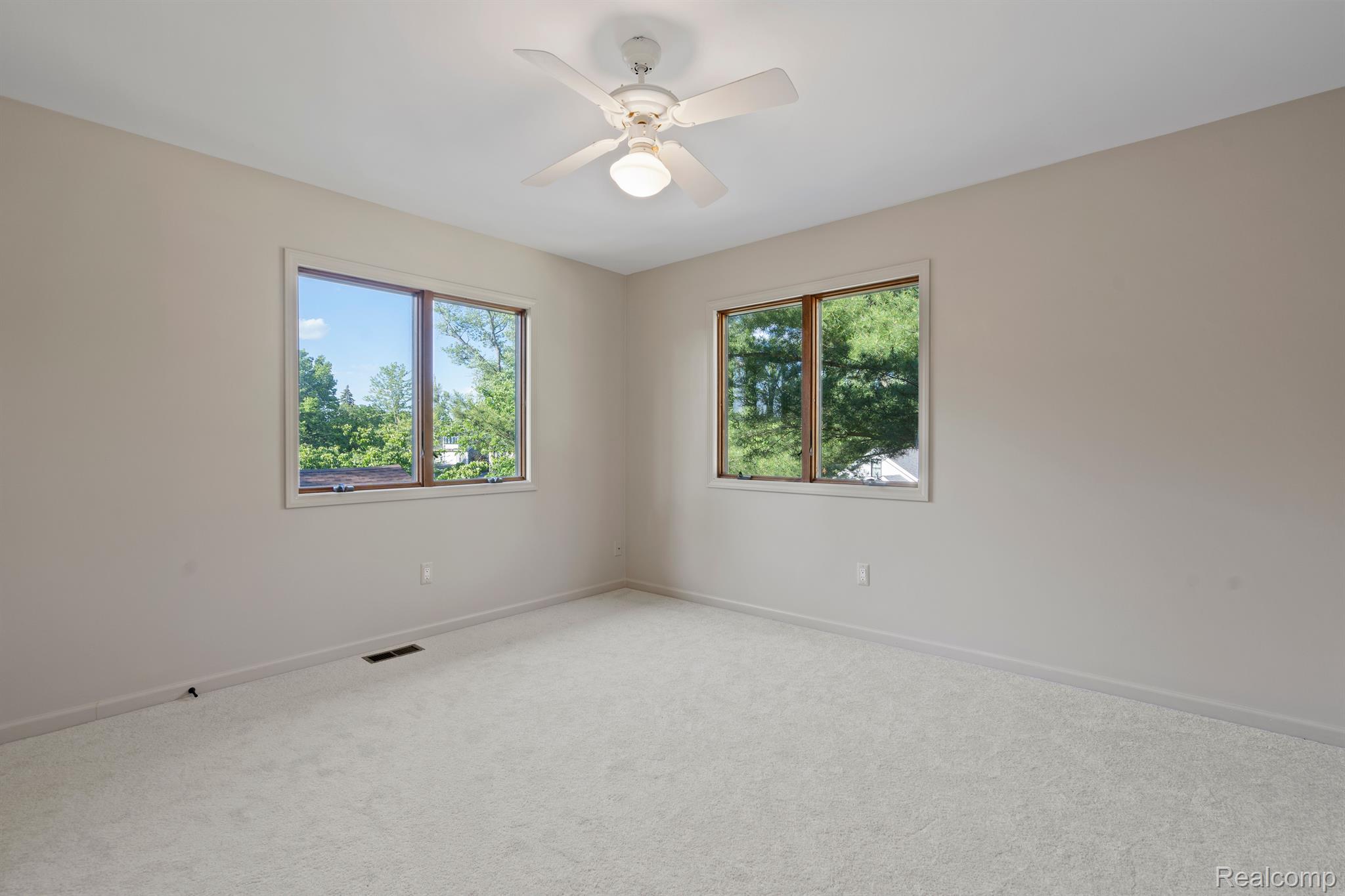 403 Taylor Avenue Rochester, MI 48307 - Photo 27 of 34 Gallery Image 27
