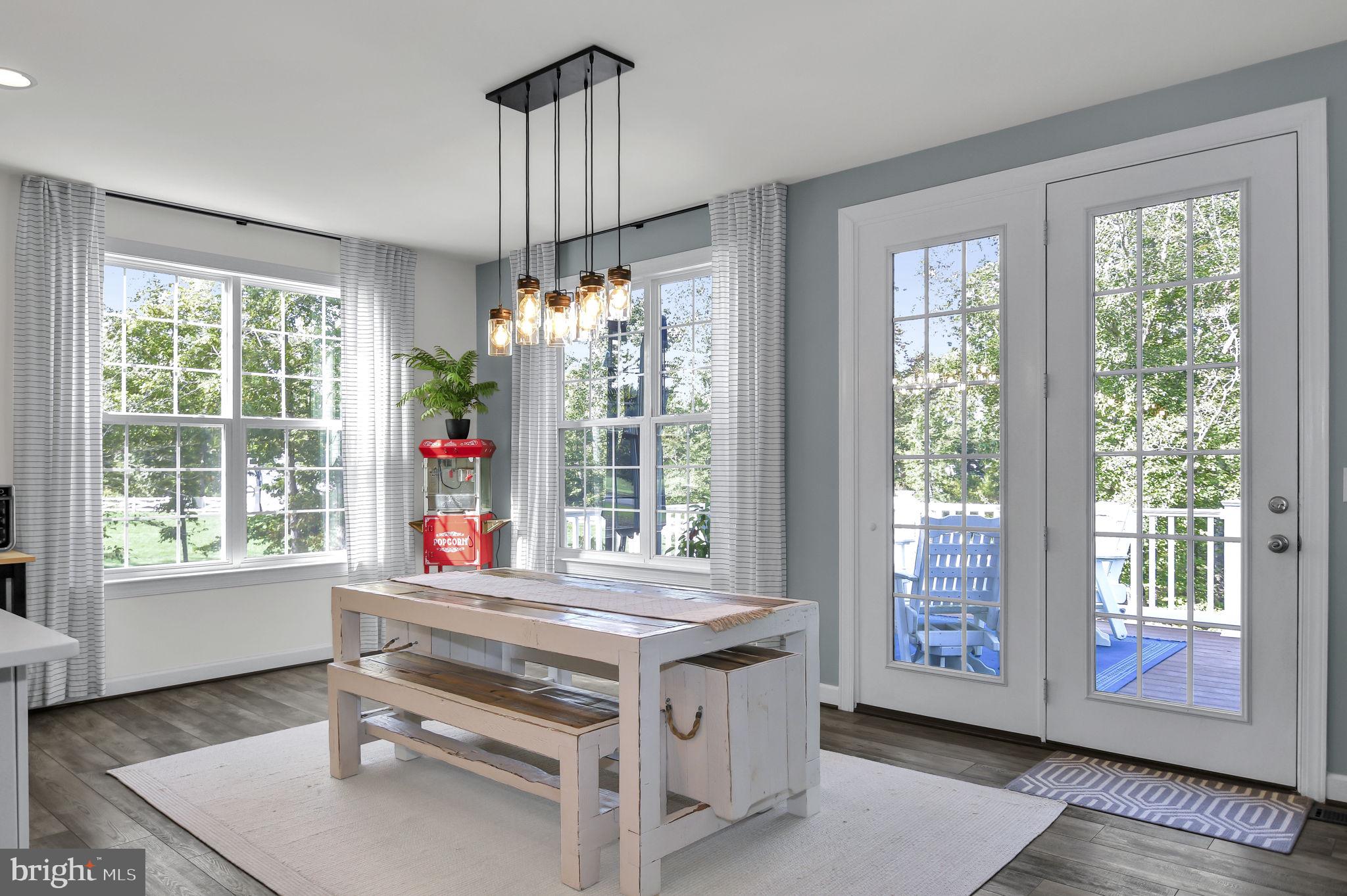 245 Perth Drive Fredericksburg, VA 22405 - Photo 10 of 41 Breakfast room