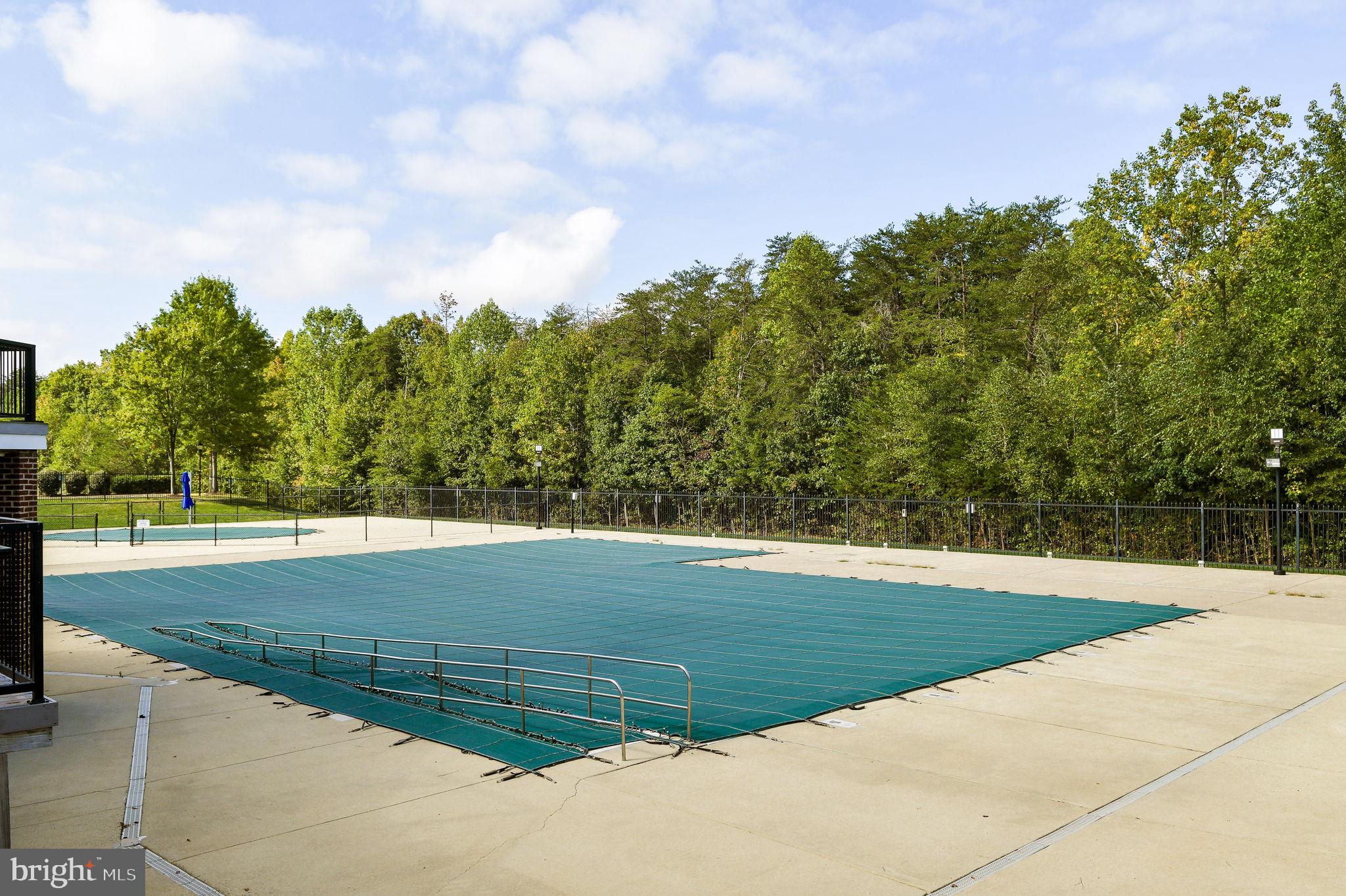 245 Perth Drive Fredericksburg, VA 22405 - Photo 37 of 41 Community pool