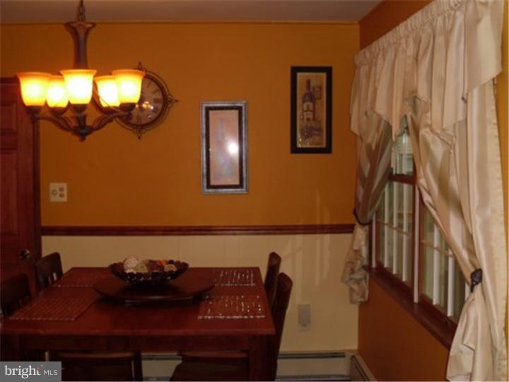 109 Cobalt Cross Road Levittown, PA 19057 - Photo 13 of 25 Kitchen