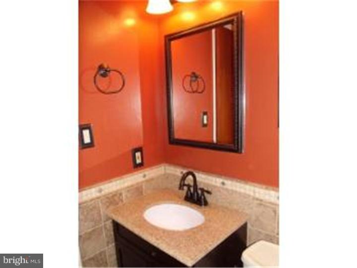 109 Cobalt Cross Road Levittown, PA 19057 - Photo 18 of 25 Gallery Image 18