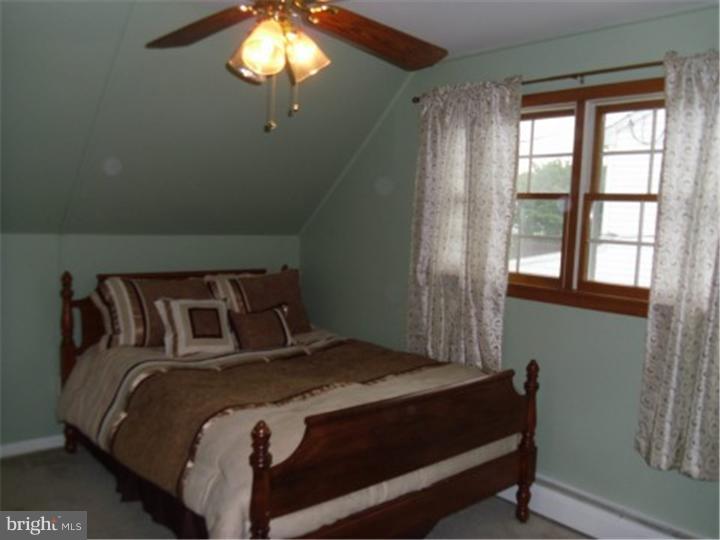 109 Cobalt Cross Road Levittown, PA 19057 - Photo 21 of 25 Bedroom 2