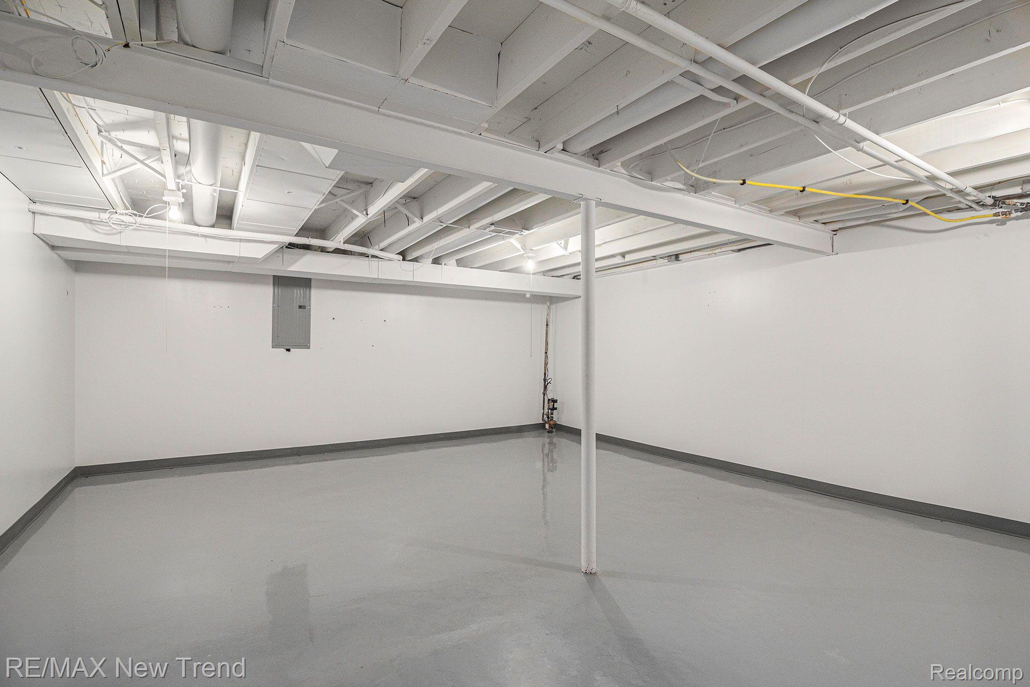 35946 Johnstown Road Farmington, MI 48335 - Photo 37 of 50 Basement w/ Epoxy Floors & Painted Ceiling