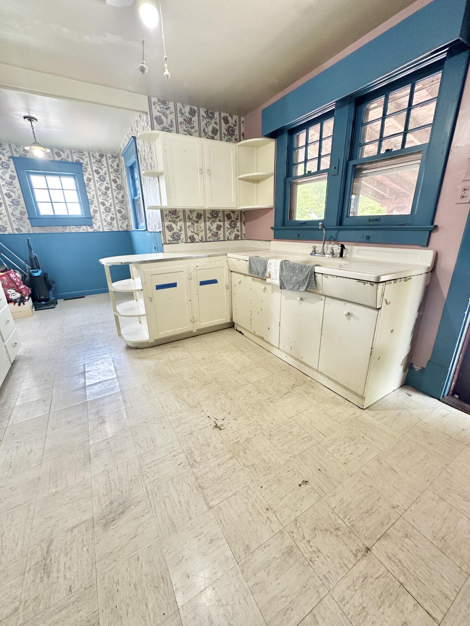 448 West Riverside Street Covington, VA 24426 - Photo 27 of 55 IMG_2255