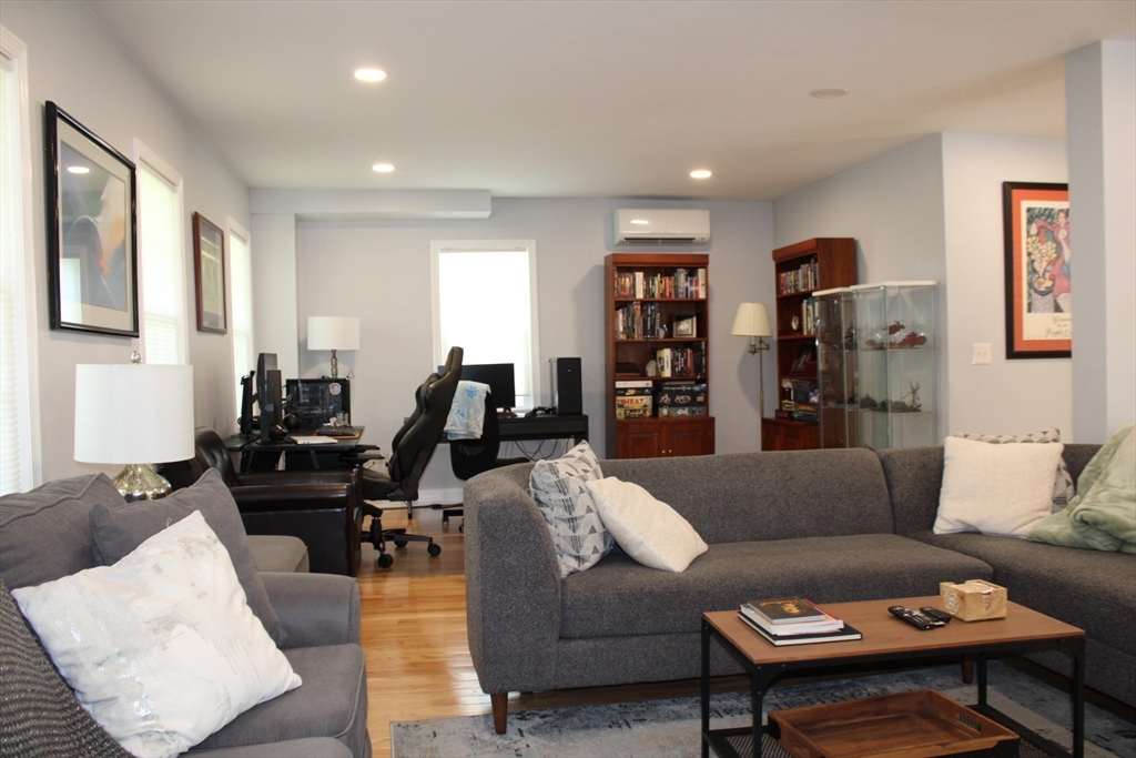 307 Main Street Lancaster, MA 01523 - Photo 5 of 23