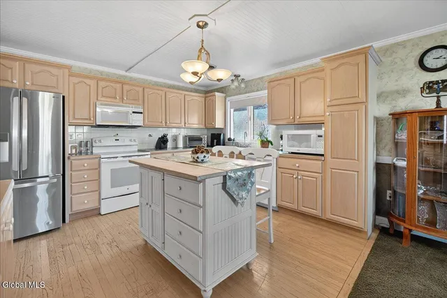 $440,000 | 7 Cappabianca Drive, Waterford, NY 12188