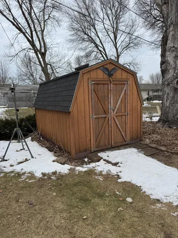 $299,900 | 1807 Brookside Drive, Albert Lea, MN 56007