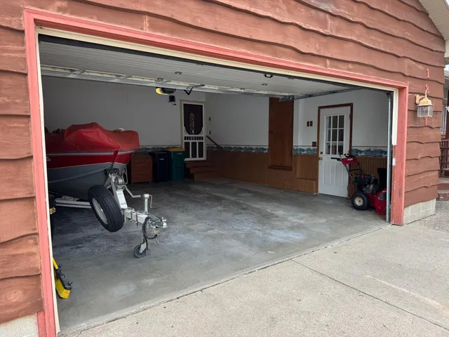 $299,900 | 1807 Brookside Drive, Albert Lea, MN 56007