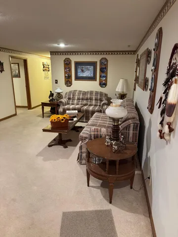 $299,900 | 1807 Brookside Drive, Albert Lea, MN 56007