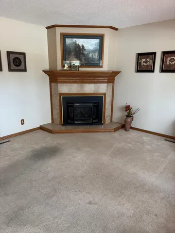 $299,900 | 1807 Brookside Drive, Albert Lea, MN 56007