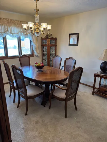 $299,900 | 1807 Brookside Drive, Albert Lea, MN 56007