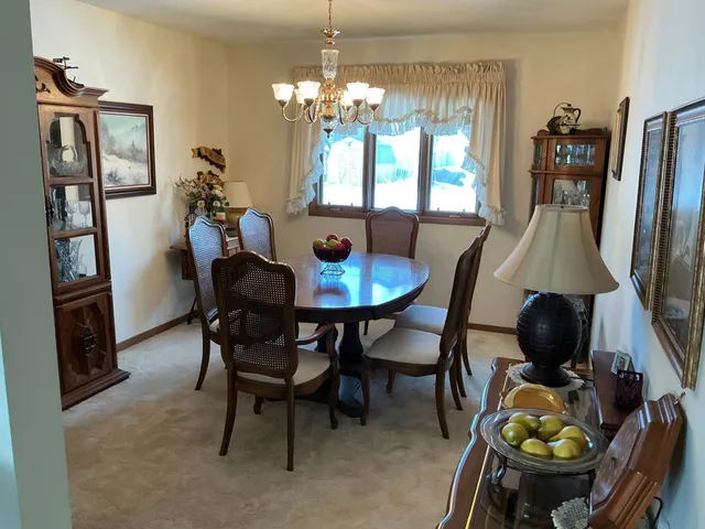 $299,900 | 1807 Brookside Drive, Albert Lea, MN 56007