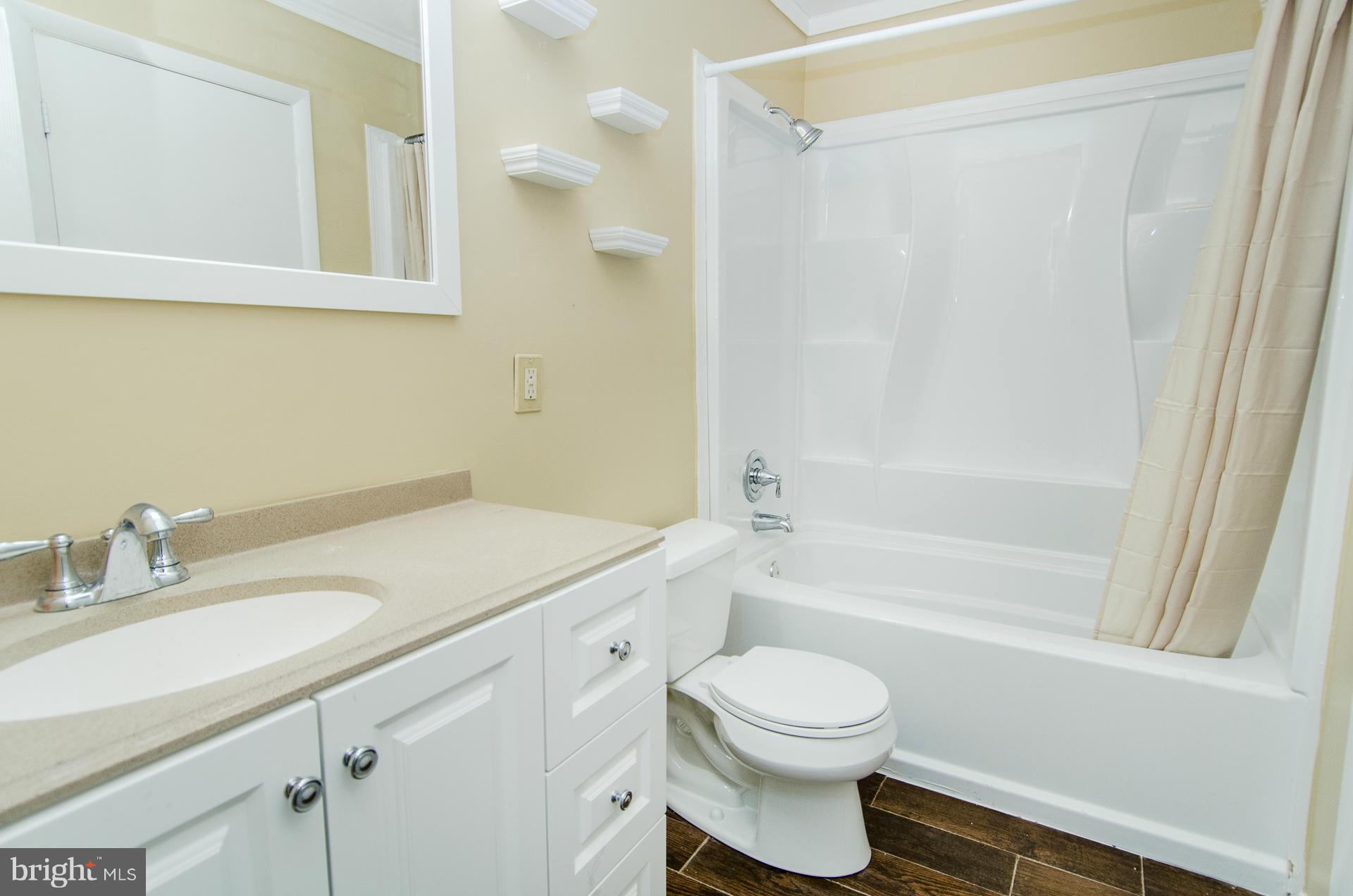 6803 Richardson Road Baltimore, MD 21207 - Photo 15 of 28 Bath