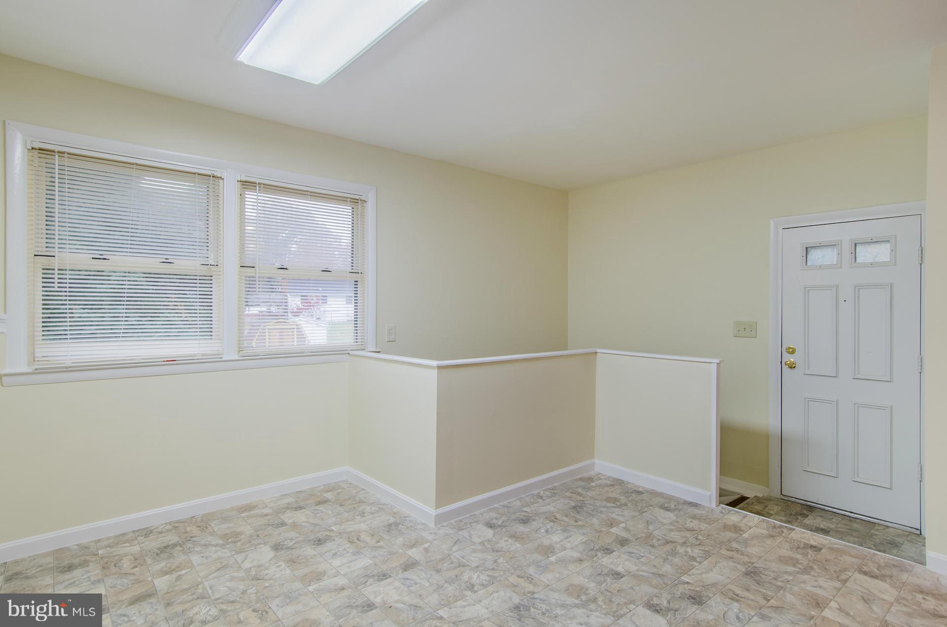 6803 Richardson Road Baltimore, MD 21207 - Photo 19 of 28 Interior (General)