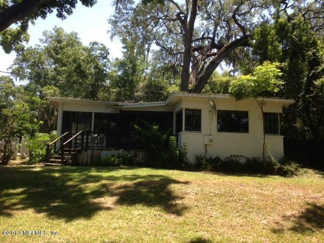 1646 Cornell Road Jacksonville, FL 32207 - Photo 3 of 11 a front view of a house with a yard