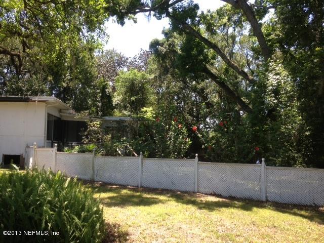 1646 Cornell Road Jacksonville, FL 32207 - Photo 6 of 11 a view of a backyard