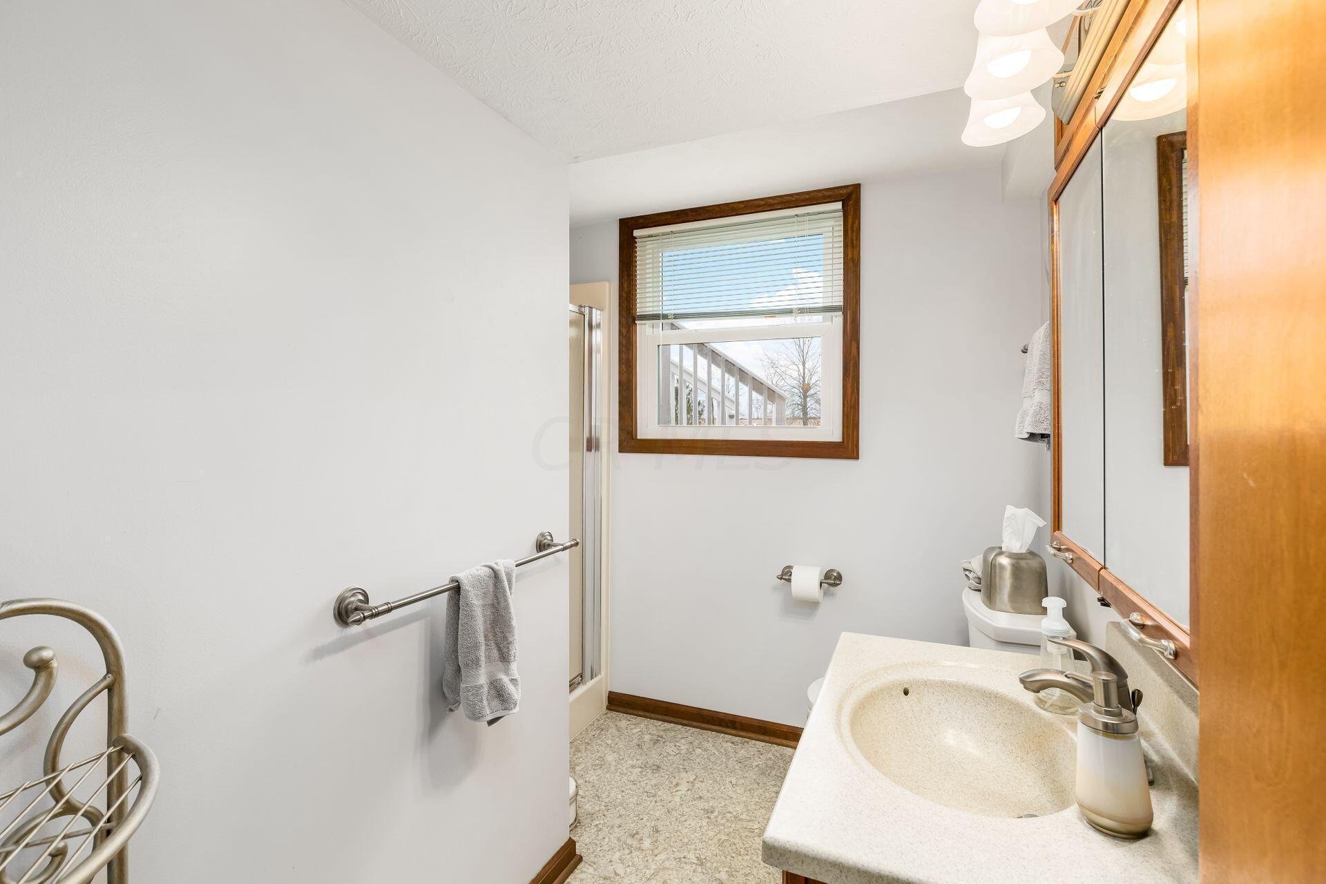 1710 Buttermilk Hill Road Delaware, OH 43015 - Photo 32 of 59 Bathroom 2