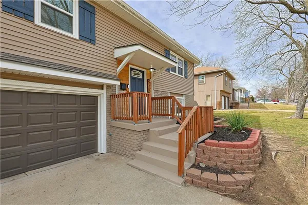 $349,000 | 525 North Stevenson Street, Olathe, KS 66061