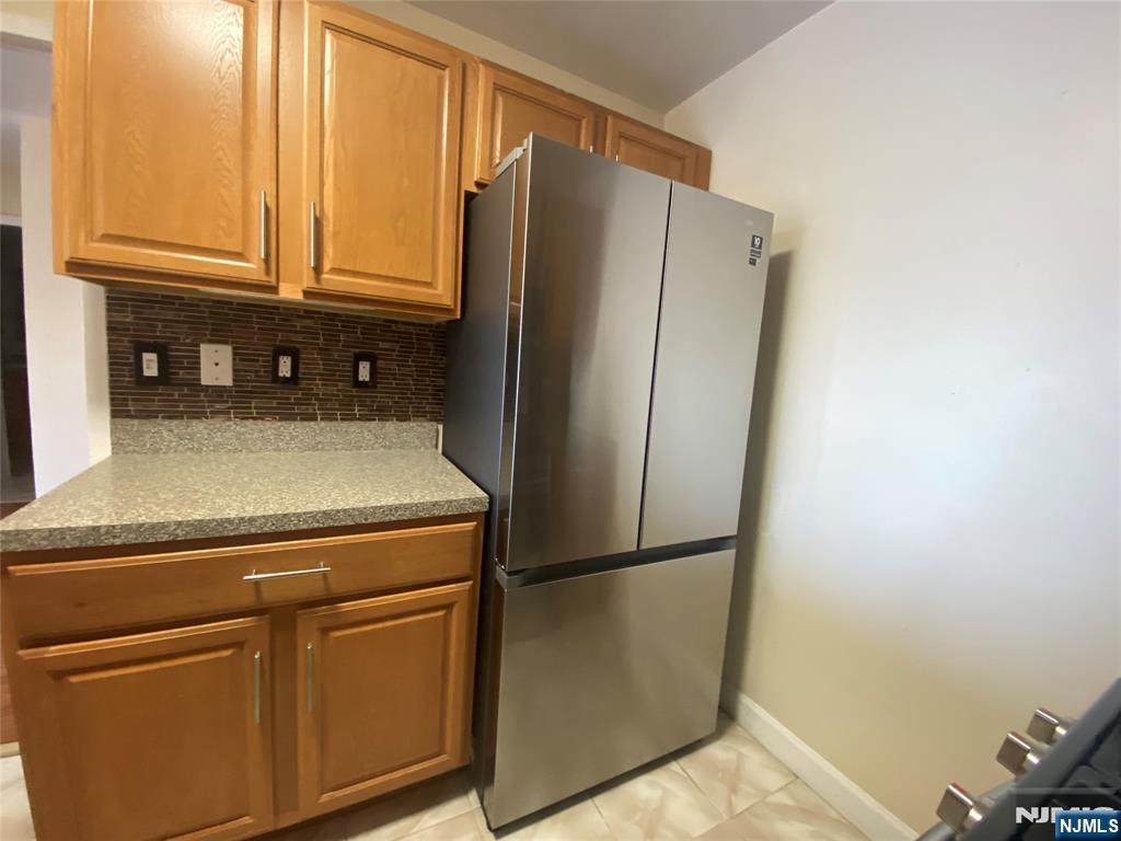 1203 River Road, Unit 14C Edgewater, NJ 07020 - Photo 11 of 25