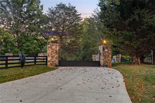 $1,999,900 | 1091 Echota Road, Clarkesville, GA 30523