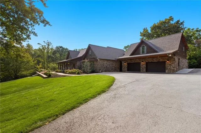 $1,999,900 | 1091 Echota Road, Clarkesville, GA 30523