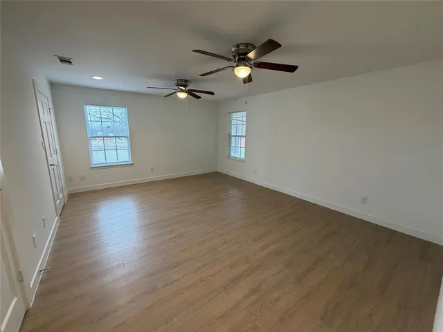 $2,600 | 1010 Vine Street, Weatherford, TX 76086