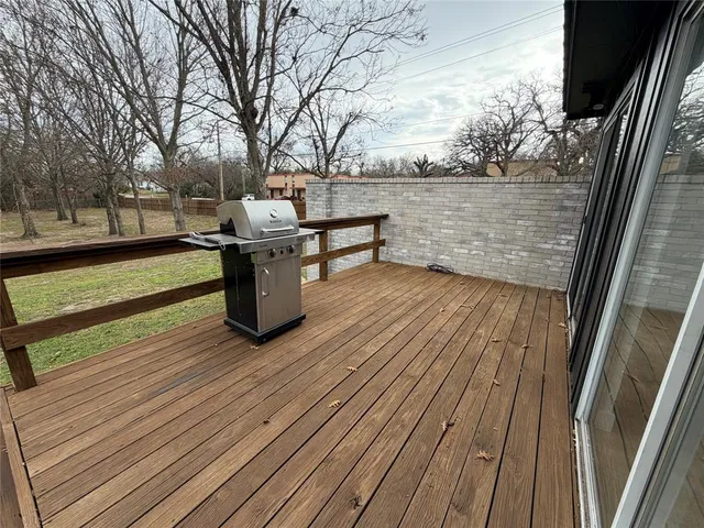 $2,600 | 1010 Vine Street, Weatherford, TX 76086